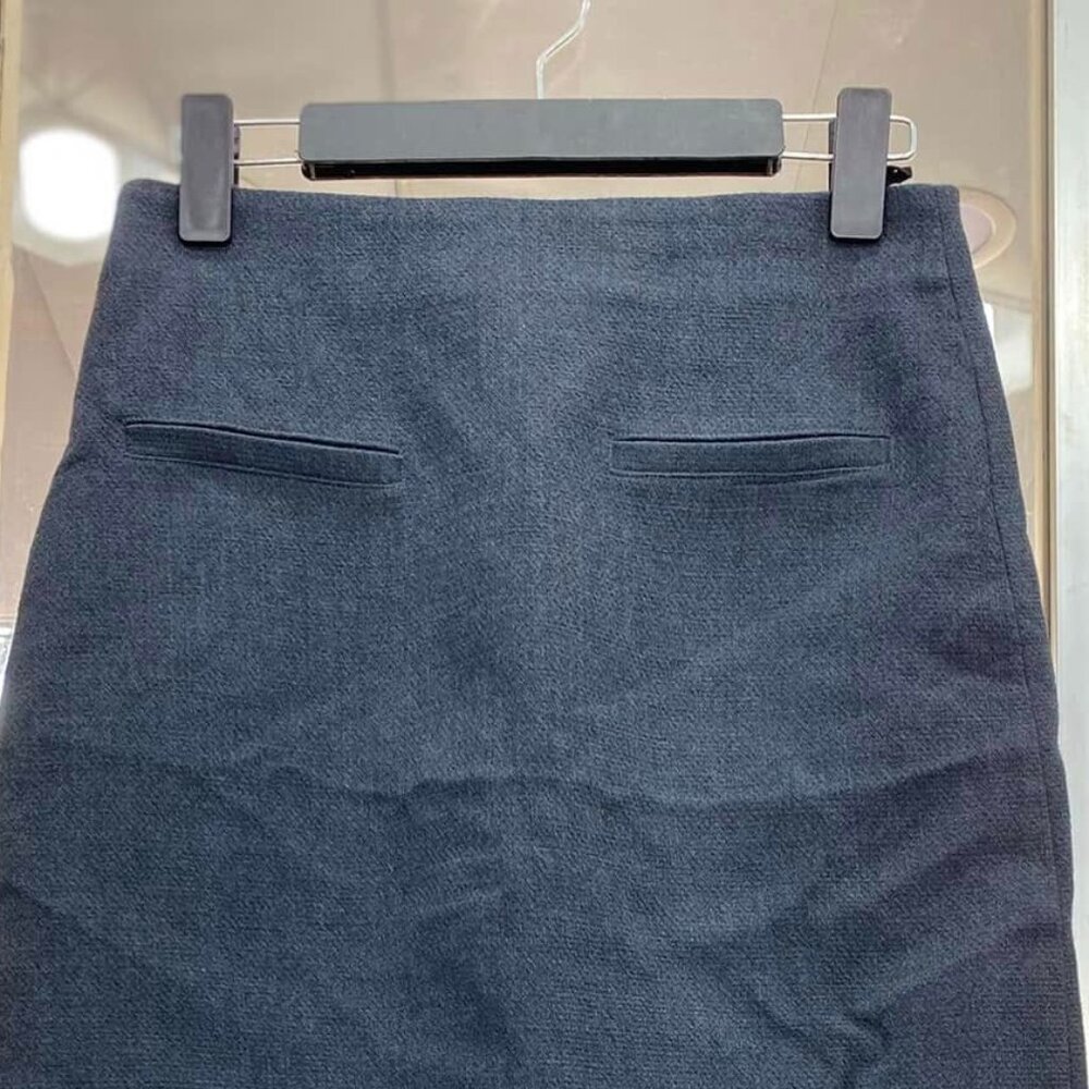 Simple Straight Long Skirt - Picture 2 of 3
